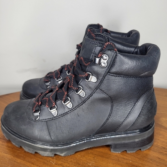 Sorel Black and Red High-Top Boots with Durable Soles - Picture 4 of 7